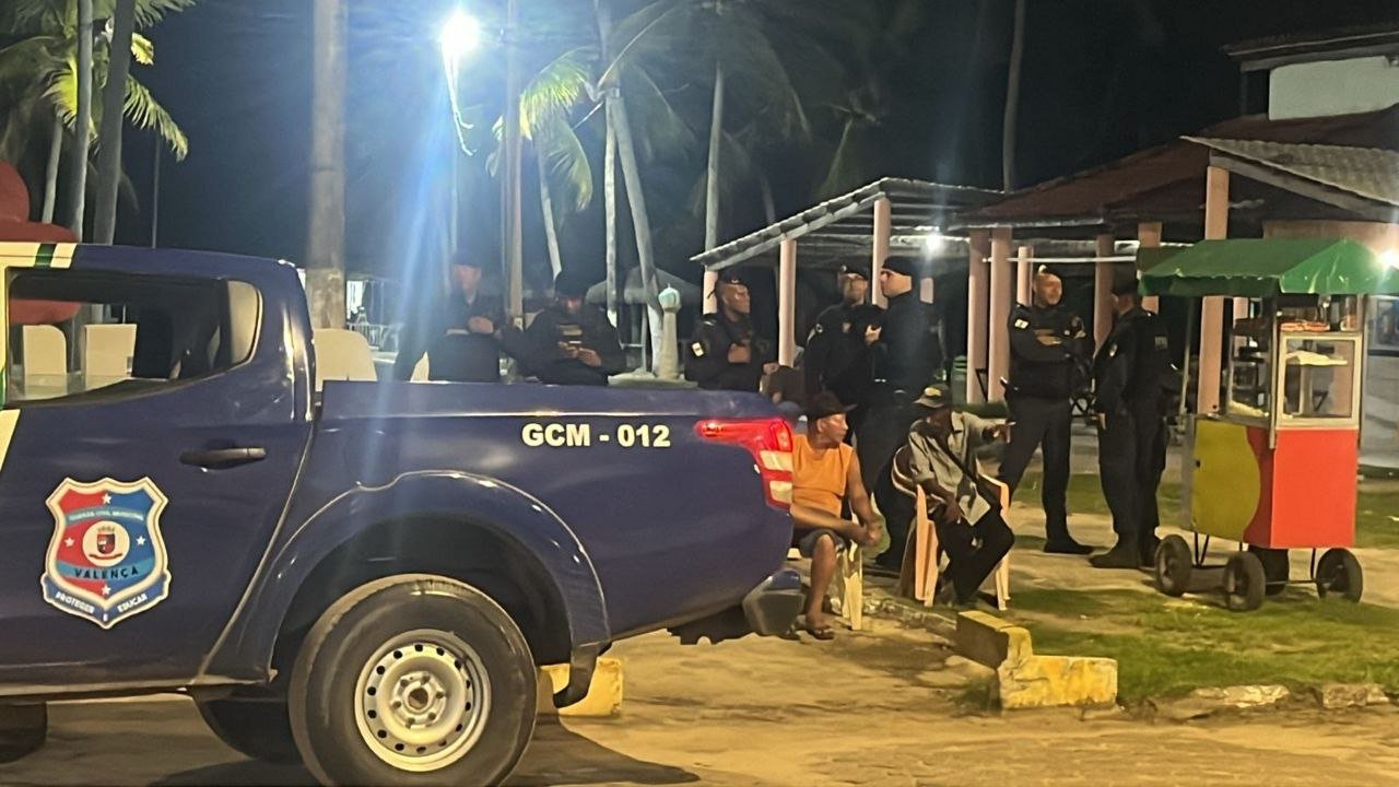 Segurança é reforçada na Praia de Guaibim durante o Carnaval